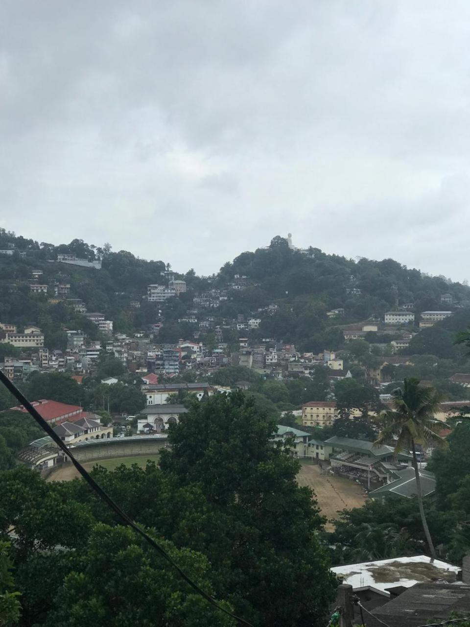 S V Homestay 캔디 외부 사진